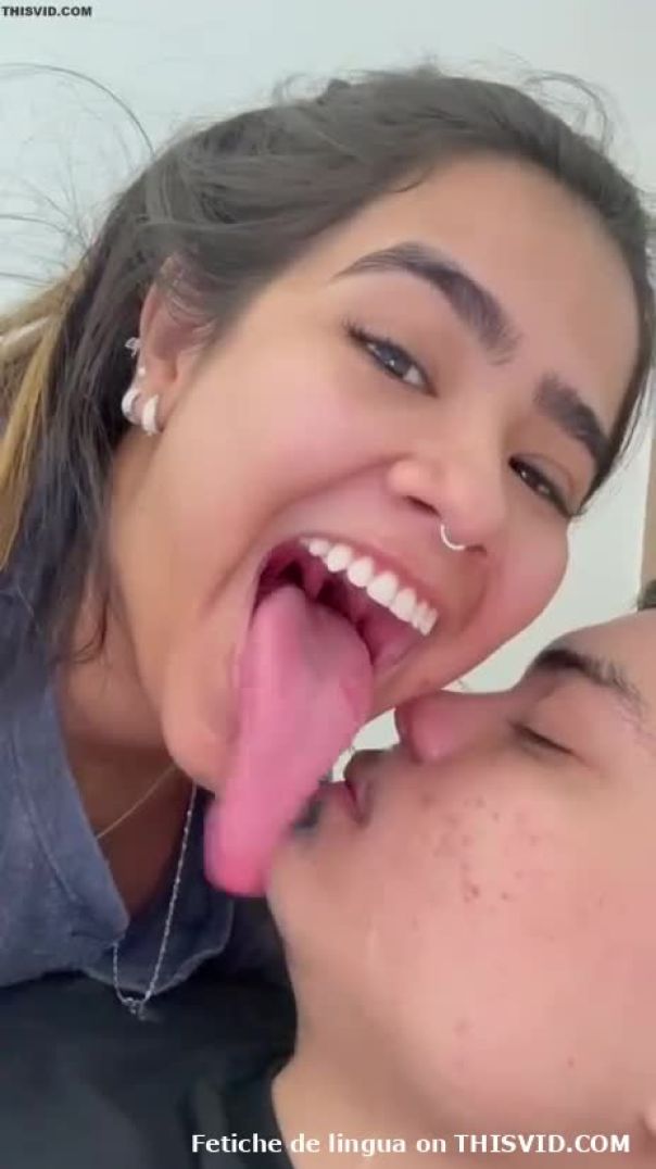 FACE LICKING WHIT STHEFANY RIBEIRO PREMIUM RARE - ThisVid