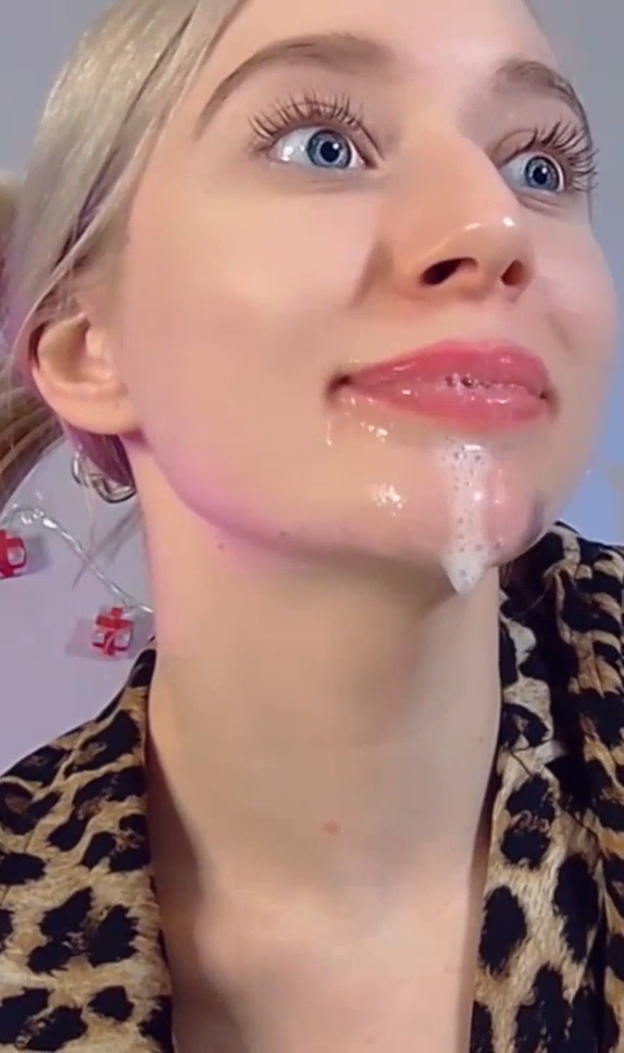 Spit mouth - video 2 - spitfans