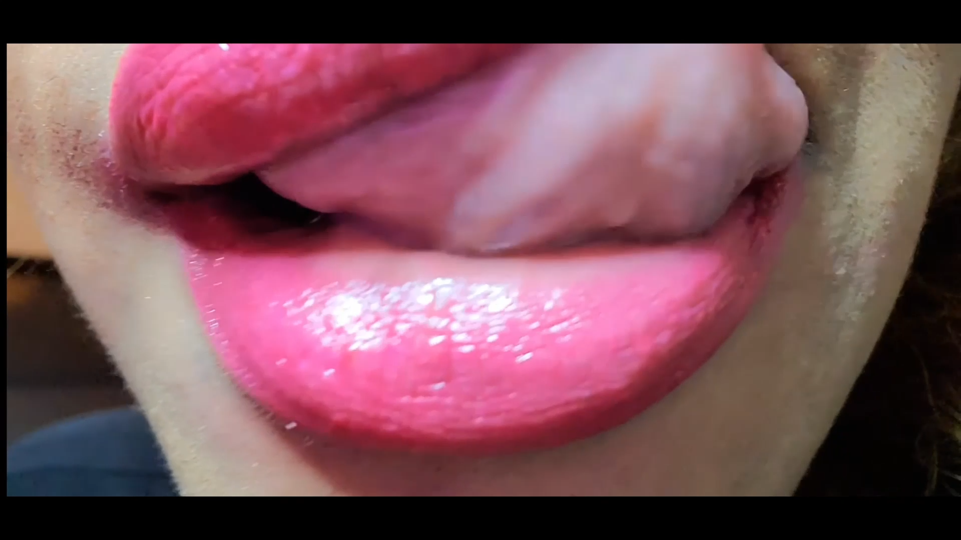 The Wet Snack Prequel GIANTESS BIG WET LIPS VORE POV