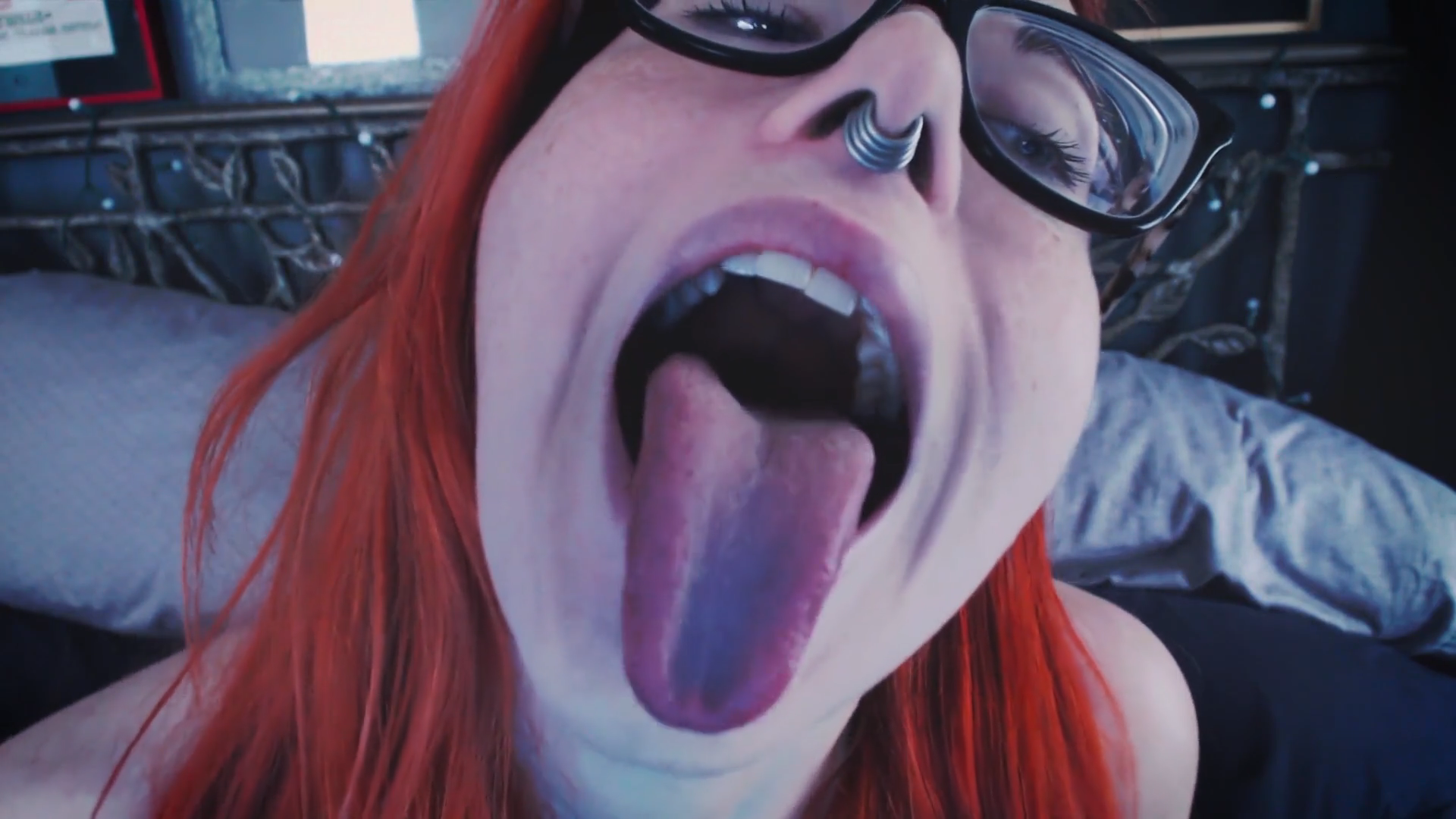 Rapture Tongue Tease - ThisVid