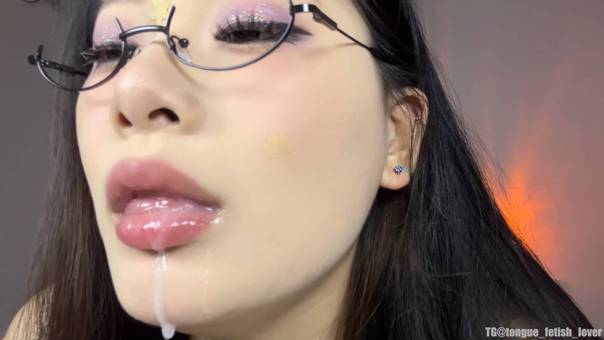 TG@tongue_fetish_lover