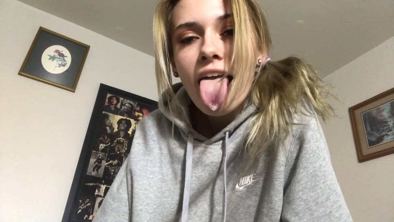 SophiaIsSpoiled Miss Sophia Nyx Spit