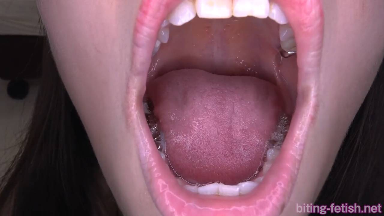 Kyoko Maki mouth fetish