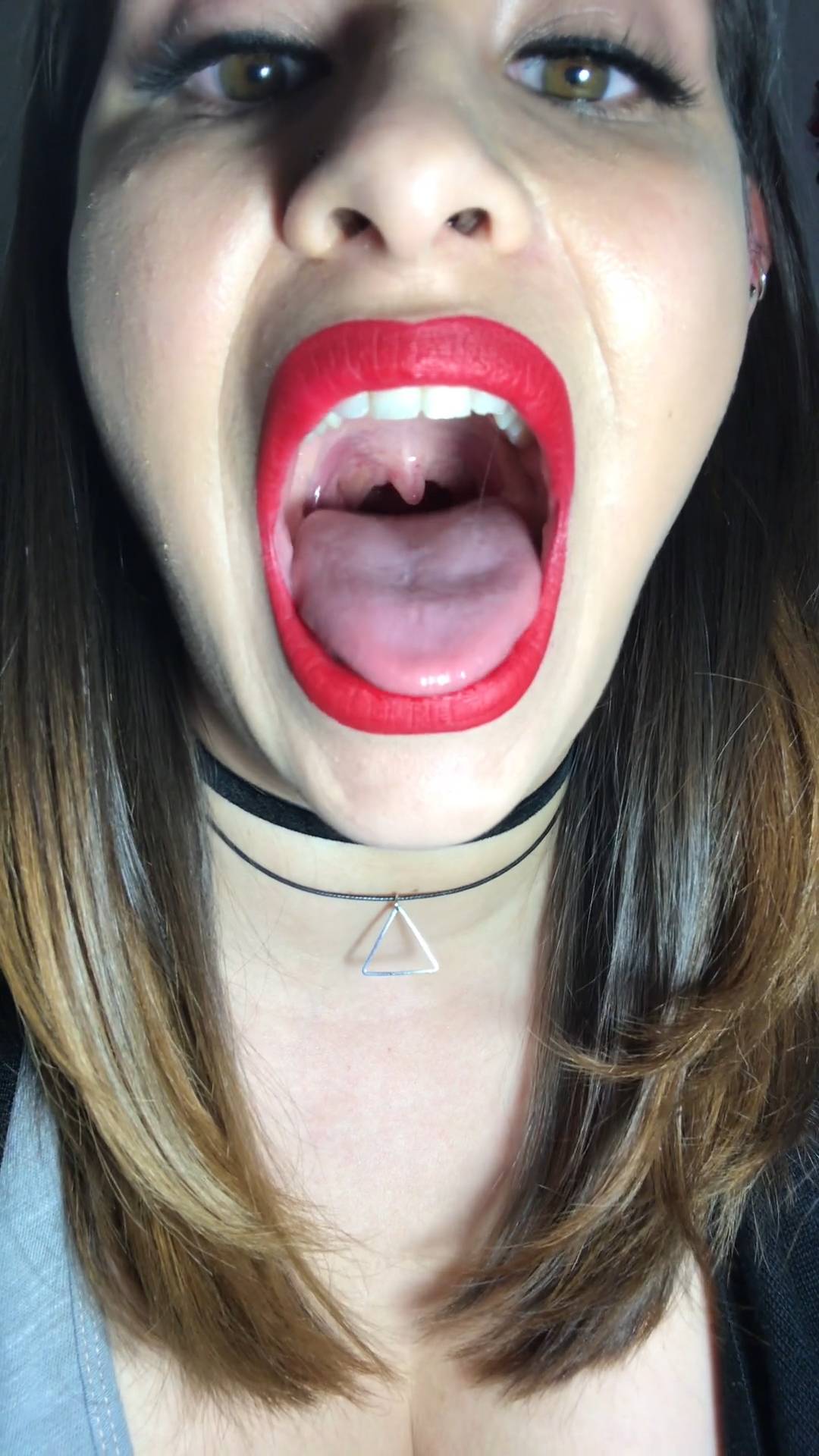 Latina giantess vore - video 3 - ThisVid